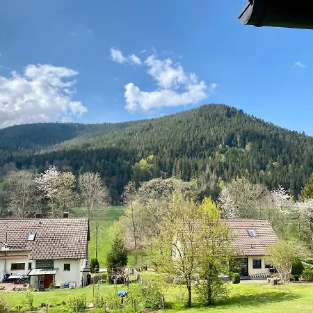Apartamento Black Forest Scenic Escape *